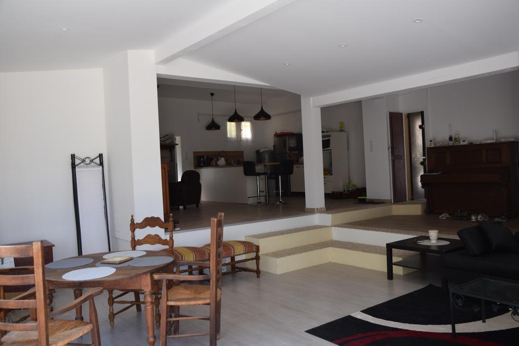 Grand Mas De Terre Rouge Villa Blauzac  Екстериор снимка